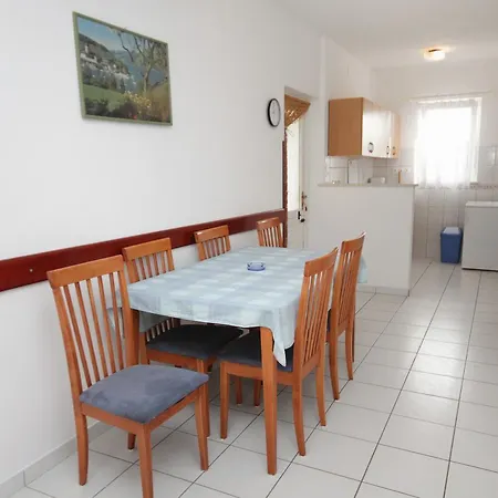 3244c Apartmán